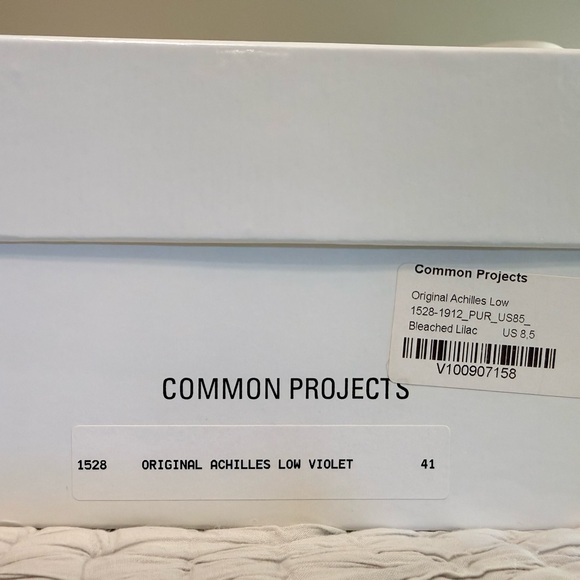 Common Projects Men\'s Purple Sneakers